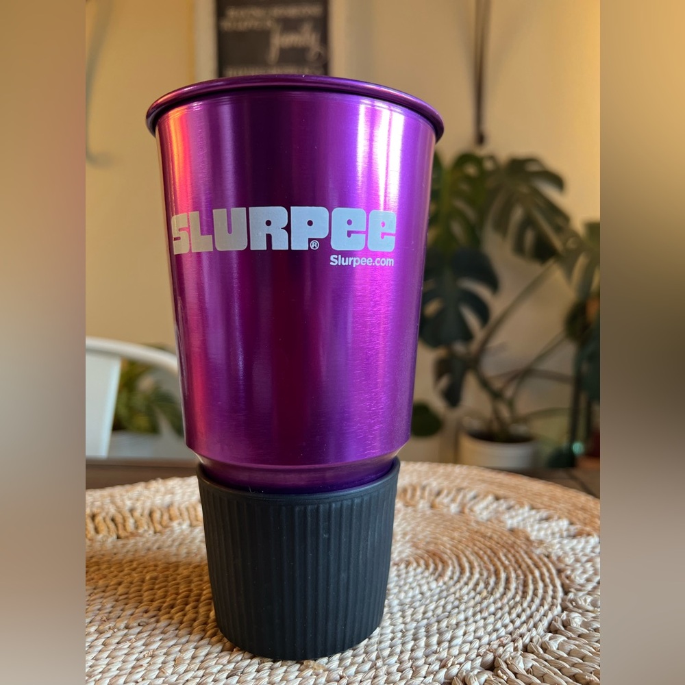Large Slurpee Refillable Cup - 7 Eleven